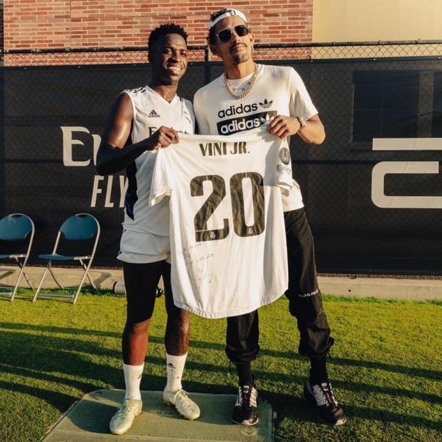 与强队对攻 与强队对攻